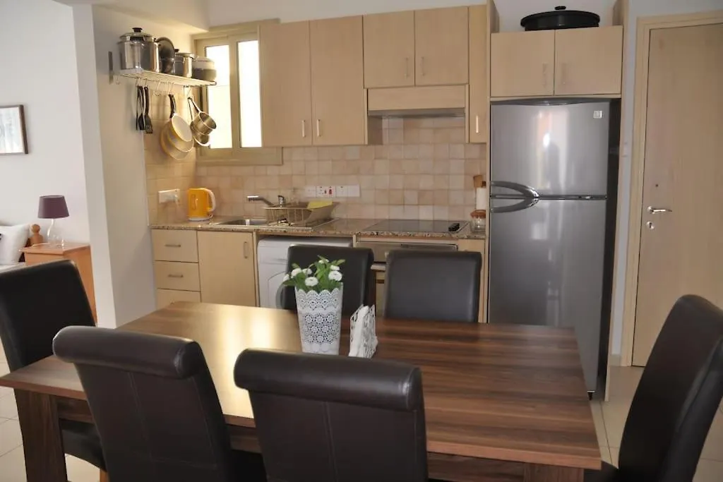 Eliza Suite At Pernera Beach Protaras 0*,  Cypr